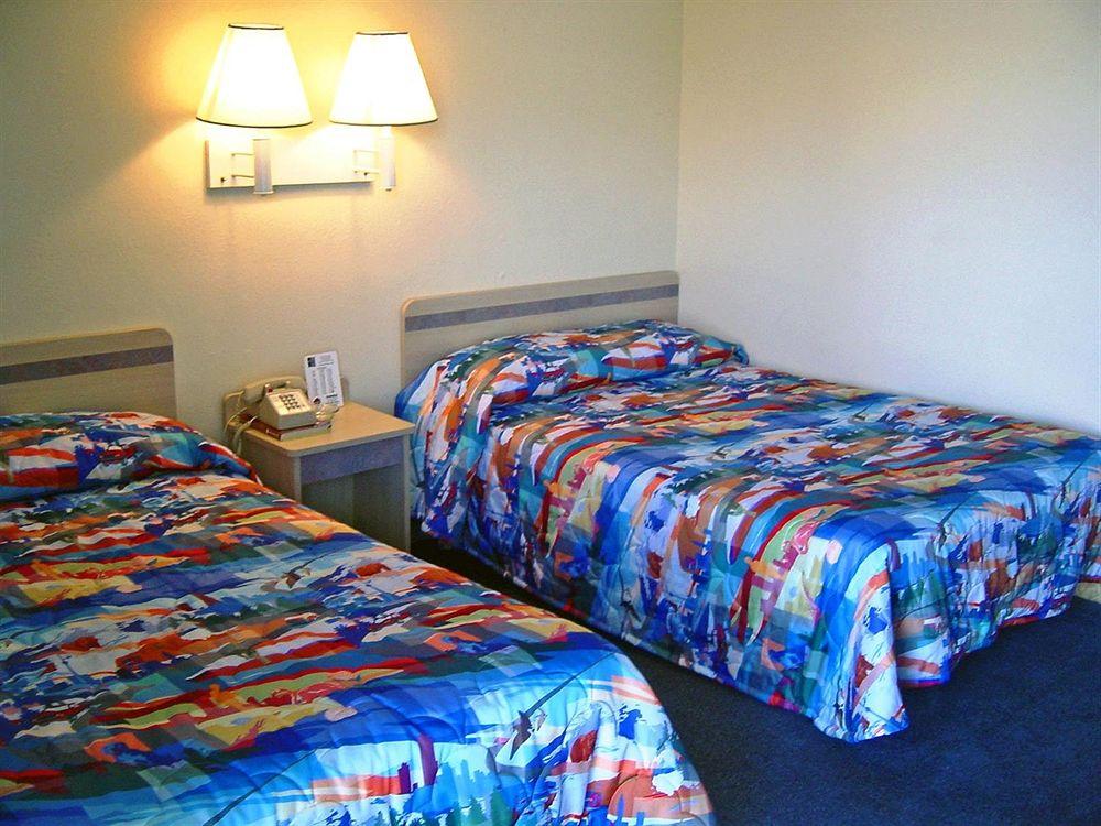 Motel 6 Уэндовер Экстерьер фото