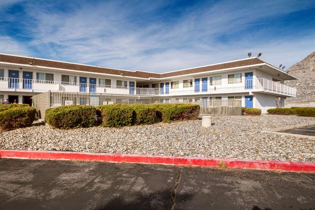 Motel 6 Уэндовер Экстерьер фото