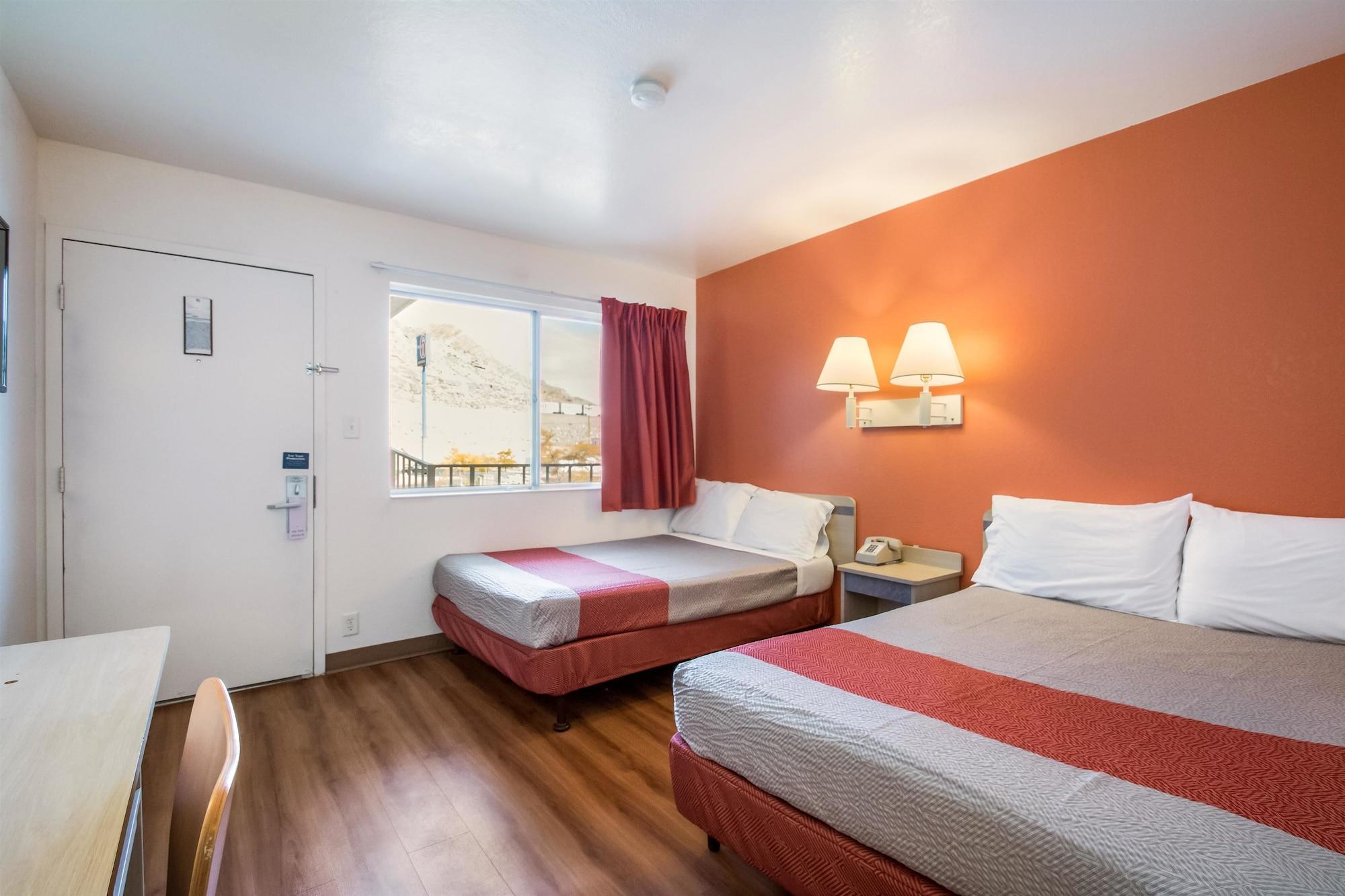 Motel 6 Уэндовер Экстерьер фото